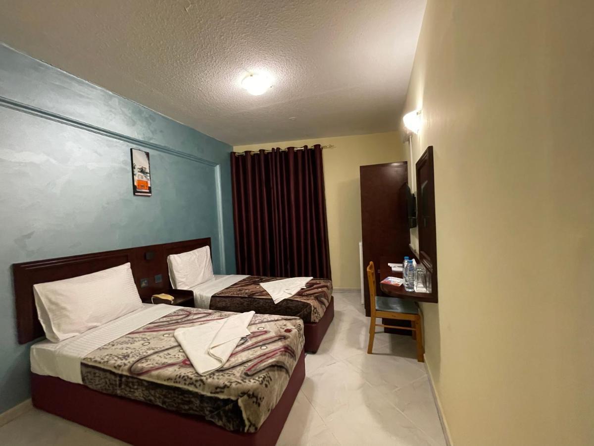 דובאי Mount Sina Hotel By Aura מראה חיצוני תמונה