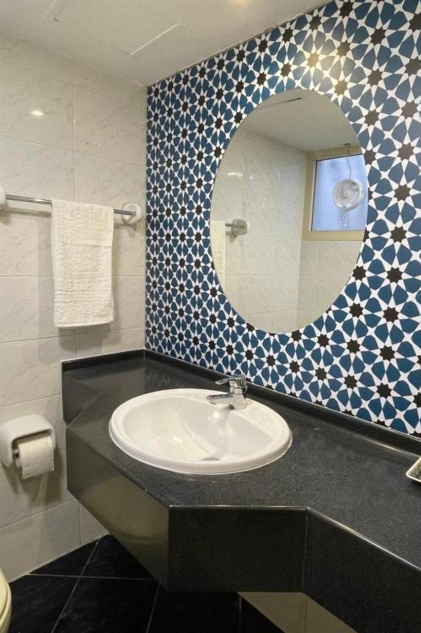 דובאי Mount Sina Hotel By Aura מראה חיצוני תמונה