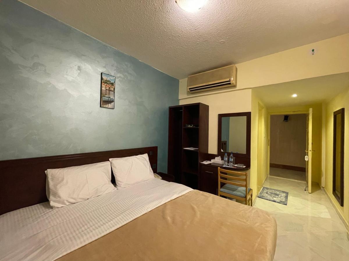 דובאי Mount Sina Hotel By Aura מראה חיצוני תמונה